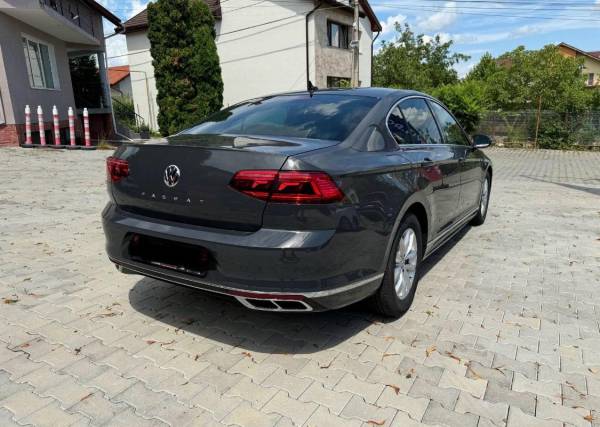 VW Passat R-Line Automatic